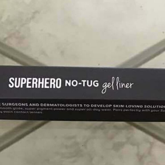 It Cosmetics Superhero No Tug Gel Eye Liner in SUPER BLACK - Brand New - Full Sz - Picture 3 of 3